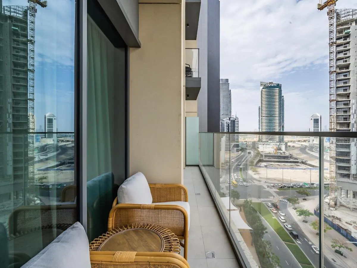 Apartamento Pleasant 1Br In Burj Royale - Downtown Dubái