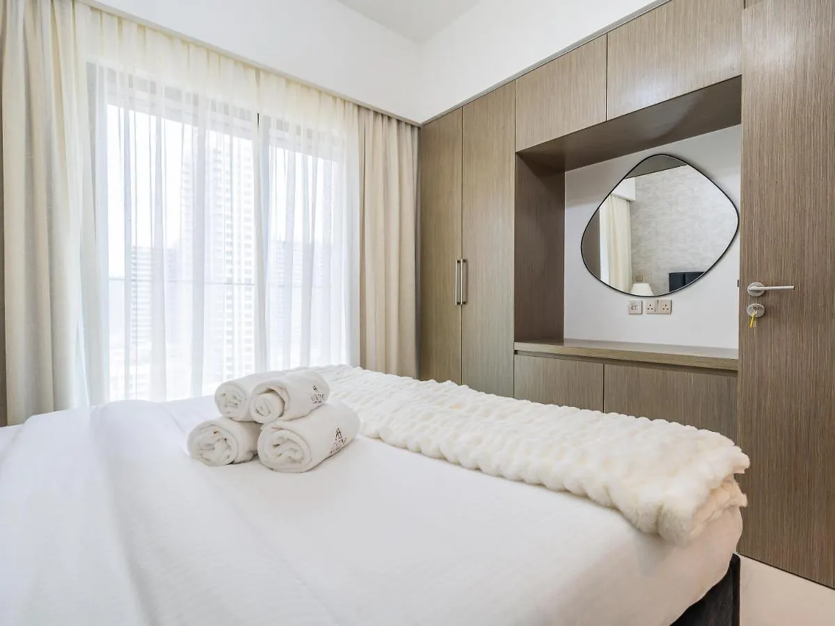 Pleasant 1Br In Burj Royale - Downtown Dubai 아파트