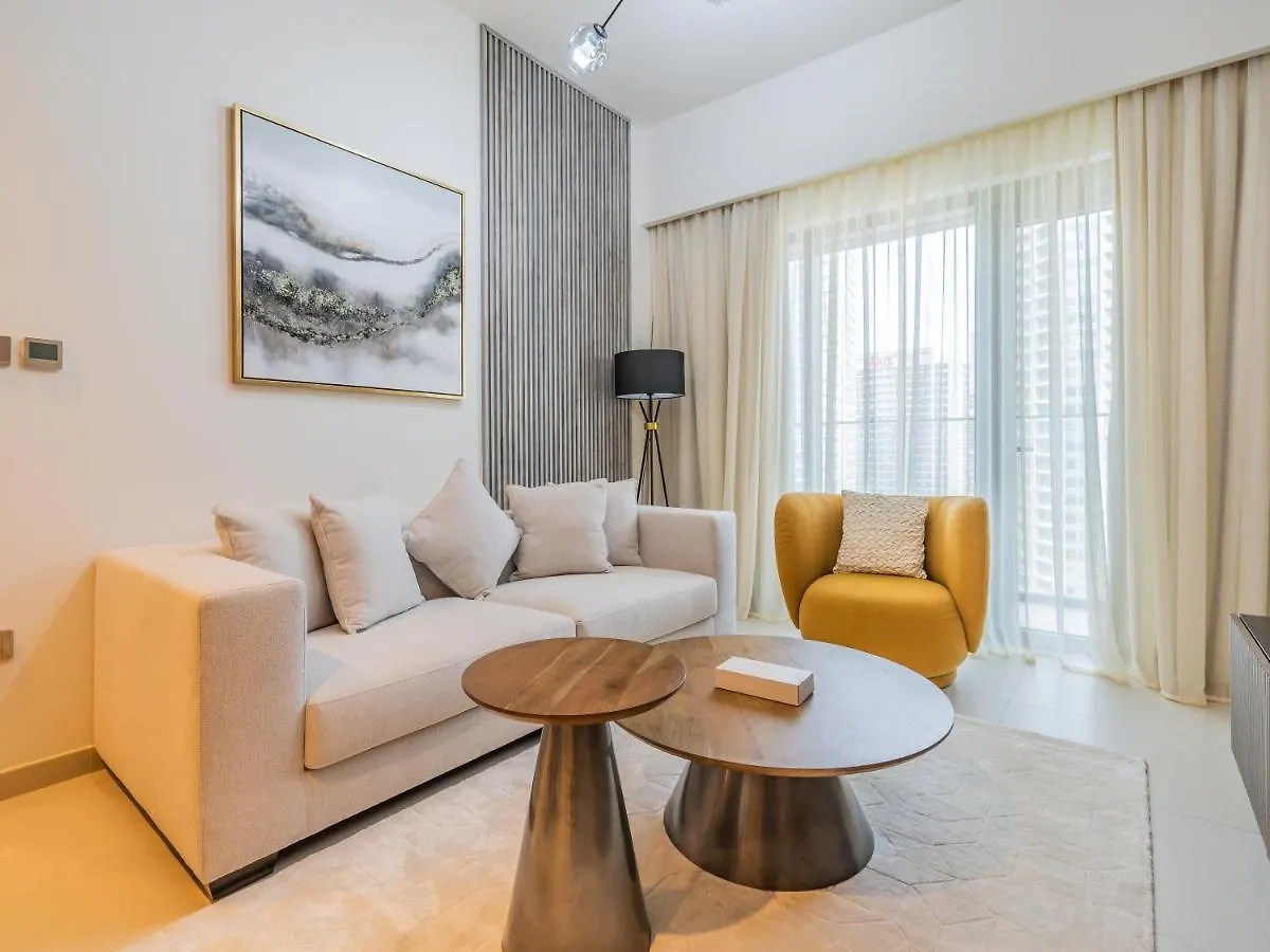 Pleasant 1Br In Burj Royale - Downtown Dubai 아파트