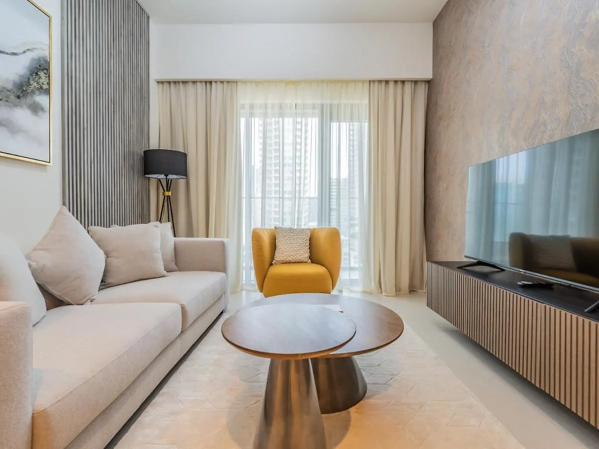 Pleasant 1Br In Burj Royale - Downtown Dubai 아파트