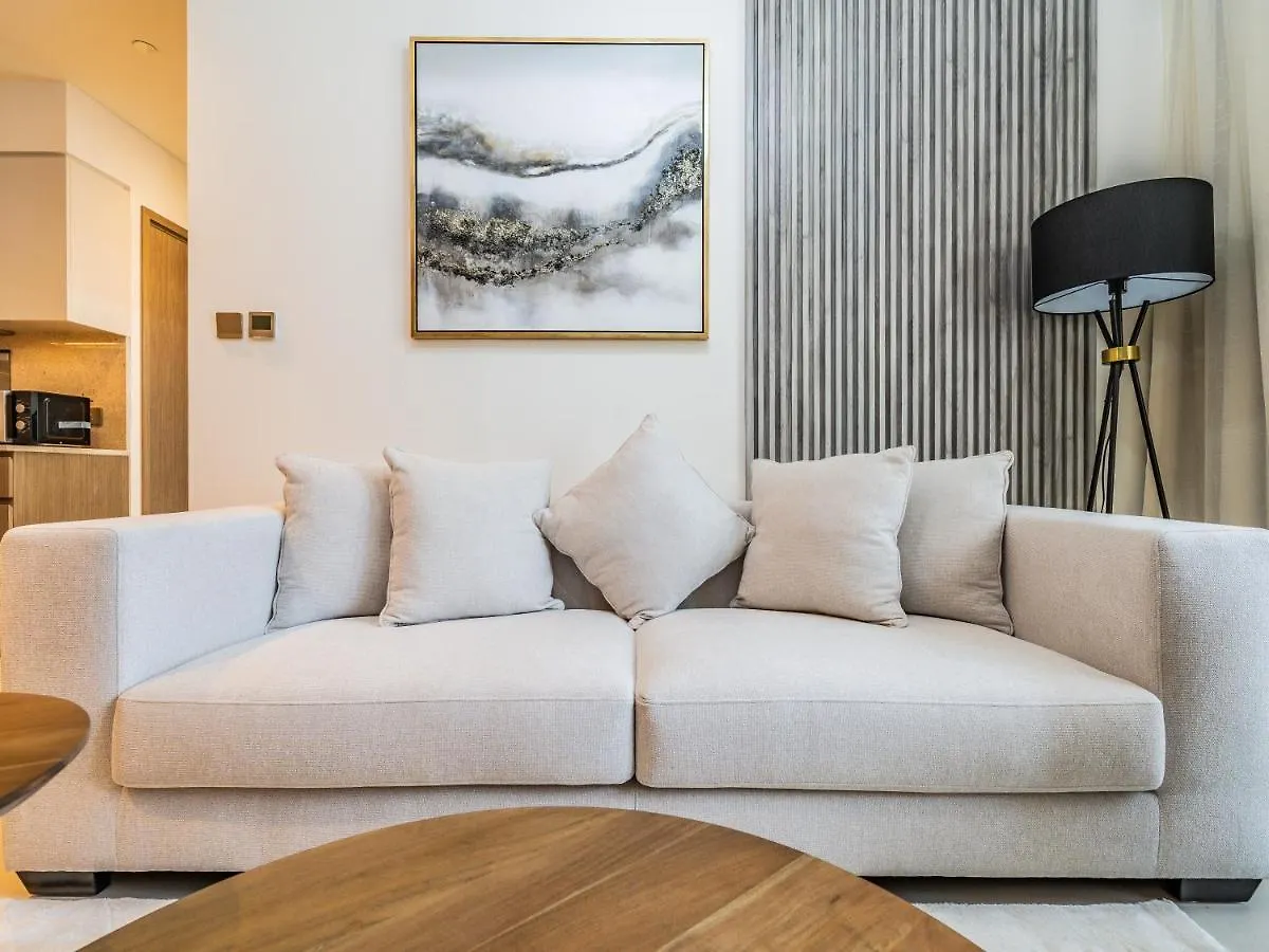 Pleasant 1Br In Burj Royale - Downtown Dubai 아파트
